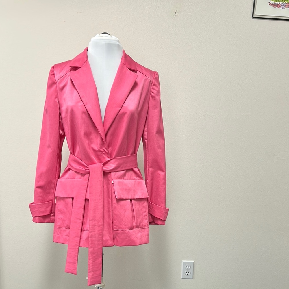 Elegant Pink Women's Blazer